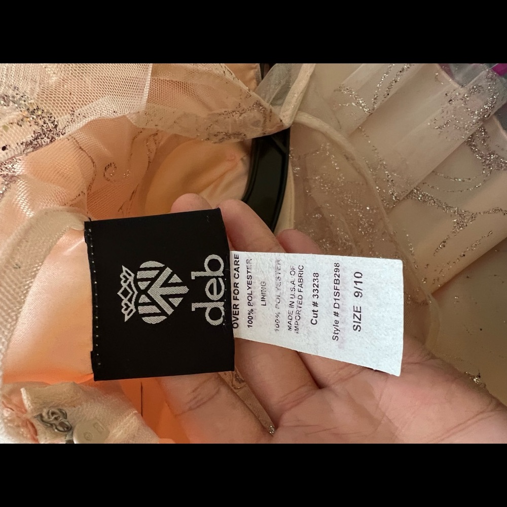 Pink sparkly formal dress - Picture 3 of 3